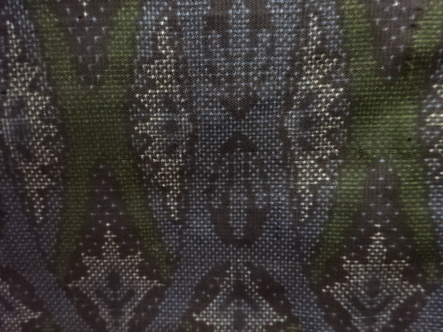 JAPANESE KIMONO / ANTIQUE KIMONO / SILK / DORO OSHIMA TSUMUGI (5 maruki) / WOVEN ABSTRACT PATTERN